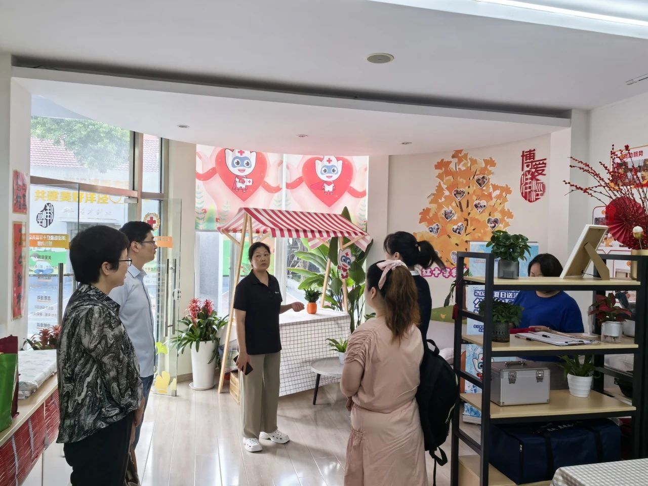 促进会开展民政服务站实地调研