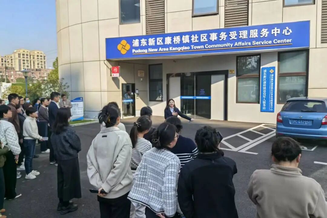 参访“取经”学经验，政务服务更暖心